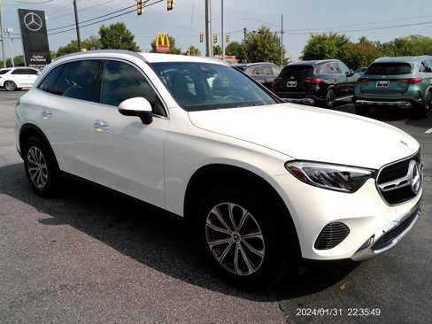 Certified 2025 Mercedes-Benz GLC 300 image 3