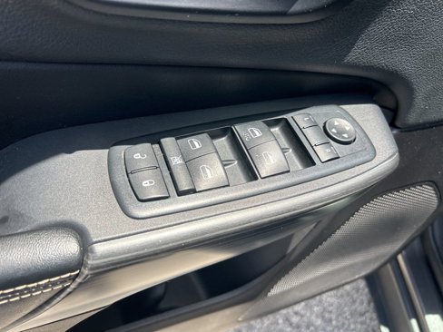Certified 2015 Jeep Cherokee Limited image 36