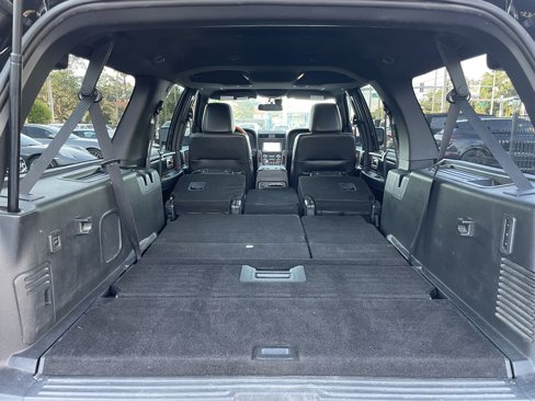 Used 2016 Lincoln Navigator L Select image 38