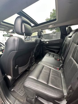 Used 2012 Jeep Grand Cherokee Laredo image 9