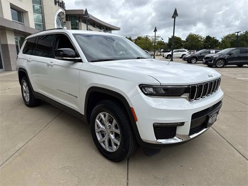 Used 2022 Jeep Grand Cherokee L Limited image 3