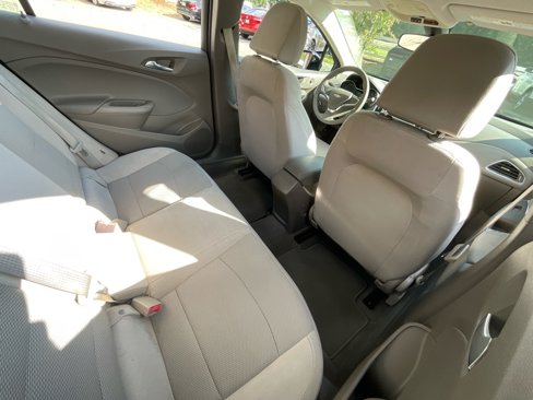 Used 2018 Chevrolet Cruze LS image 29