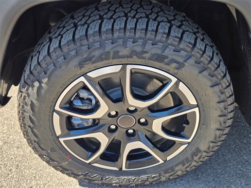 New 2025 Jeep Compass Trailhawk w/ Trailer Tow Group image 5