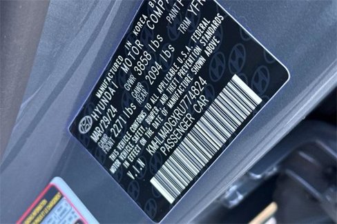 Certified 2024 Hyundai Elantra SEL image 28