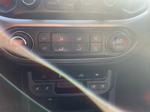 Used 2016 Chevrolet Colorado LT w/ Luxury Package, Chrome image 11