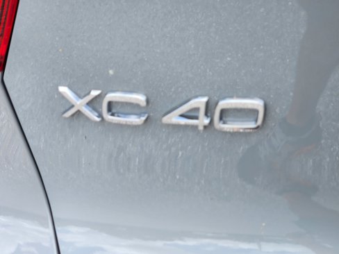 New 2025 Volvo XC40 B5 Core w/ Climate Package image 11
