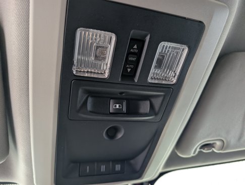 Used 2015 RAM 1500 Limited image 24