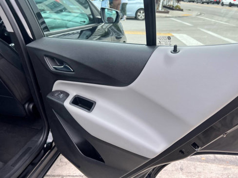 Used 2018 Chevrolet Equinox LS image 18