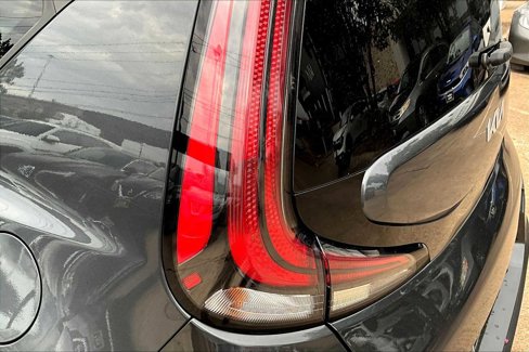 Certified 2023 Kia Soul LX w/ Option Group 015 image 25