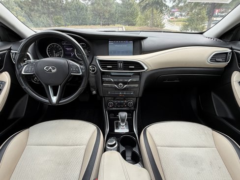 Used 2018 INFINITI QX30 image 22