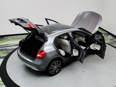 Used 2017 Mercedes-Benz GLA 250 image 39