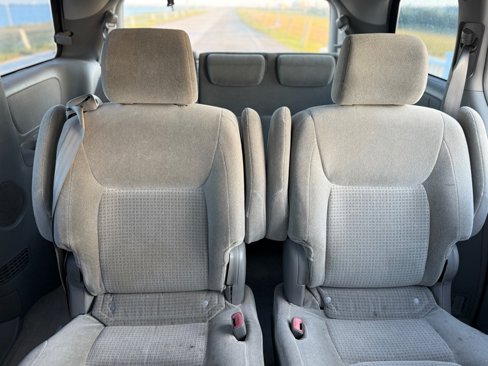 Used 2006 Toyota Sienna CE image 12