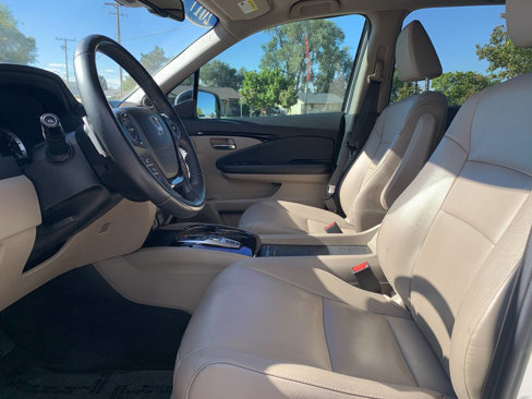 Used 2017 Honda Pilot Touring image 7