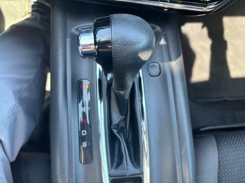 Used 2020 Honda HR-V EX image 14