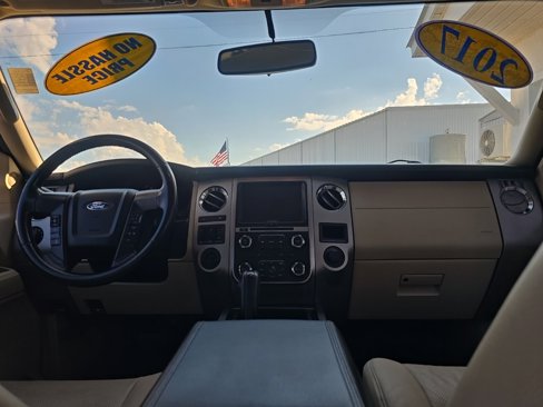 Used 2017 Ford Expedition EL XLT w/ Equipment Group 202A image 25