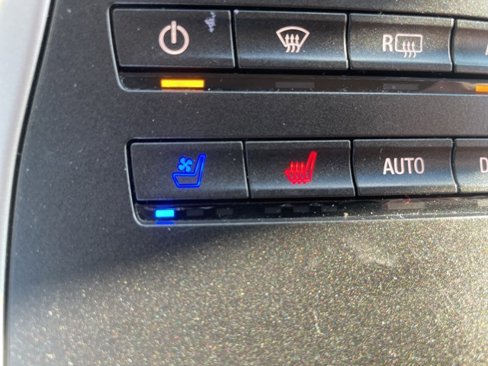 Used 2019 Lincoln Nautilus Reserve image 14
