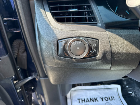 Used 2011 Ford Edge SE image 17