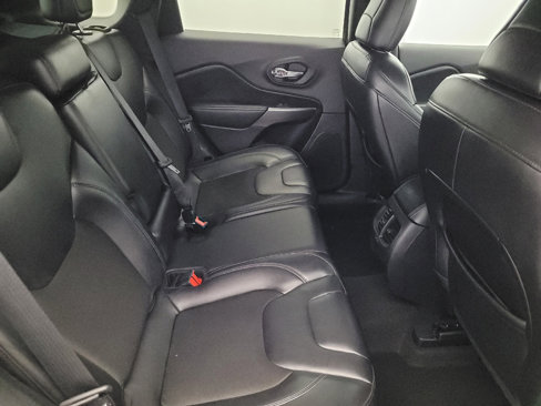 Used 2020 Jeep Cherokee Latitude Plus image 19