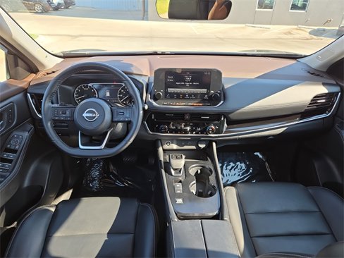 Used 2023 Nissan Rogue SL w/ SL Premium Package image 12