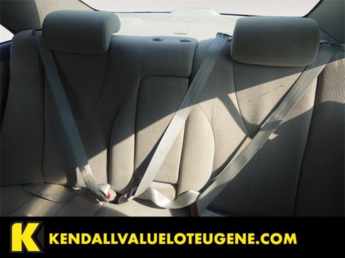 Used 2010 Toyota Camry LE image 13