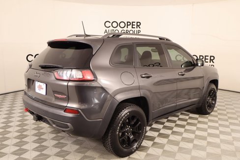Used 2020 Jeep Cherokee Trailhawk w/ Comfort/Convenience Group image 19