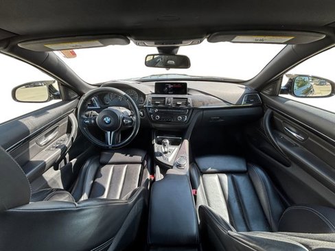 Used 2016 BMW M4 Convertible image 28