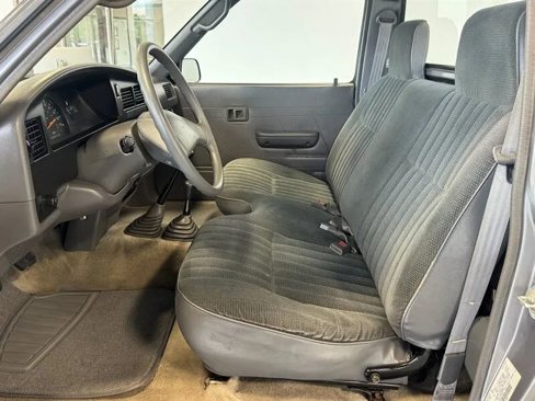 Used 1994 Toyota Pickup DX image 16