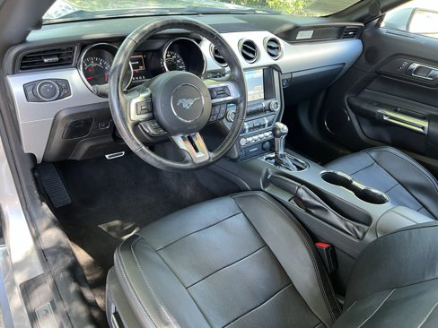 Used 2017 Ford Mustang Premium image 15