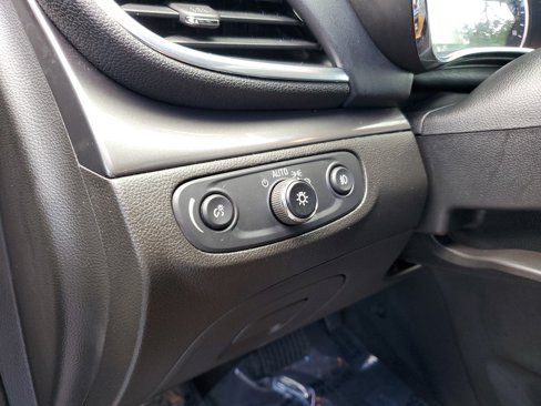 Used 2017 Buick Encore Essence image 20