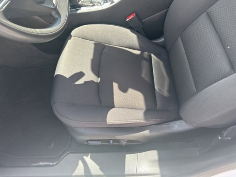 Used 2023 Chevrolet Malibu LT image 7