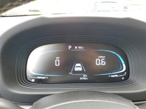 Certified 2023 Hyundai Venue SEL image 18
