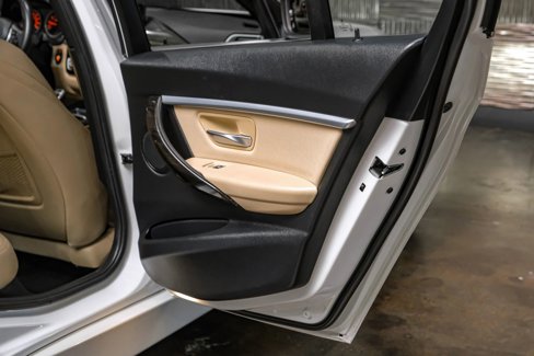 Used 2018 BMW 330i Sedan image 45