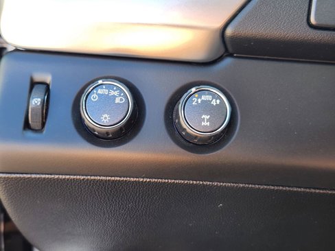 Used 2019 Chevrolet Tahoe LS image 12