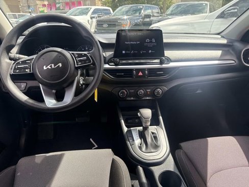 Used 2023 Kia Forte LXS w/ LXS Technology Package image 13