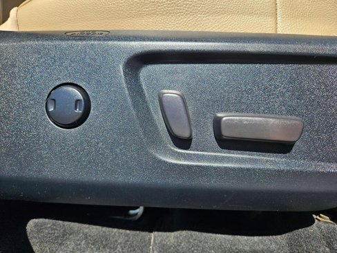 Used 2019 Toyota Tundra Limited image 40