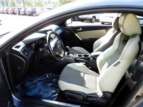 Used 2016 Hyundai Genesis 3.8 image 29