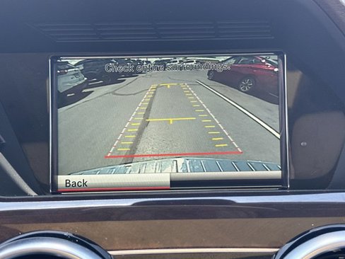 Used 2014 Mercedes-Benz GLK 350 4MATIC image 9