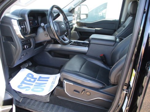 Used 2023 Ford F250 Lariat image 11