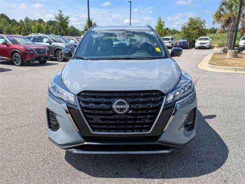 Certified 2024 Nissan Kicks SR image 9