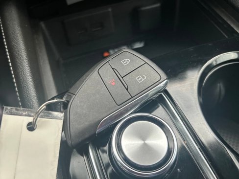 Used 2024 Buick Envision Sport Touring image 31