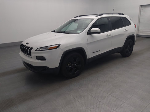 Used 2016 Jeep Cherokee Latitude w/ Comfort/Convenience Group image 2