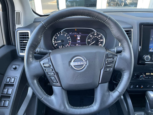 Used 2022 Nissan Frontier SV image 11