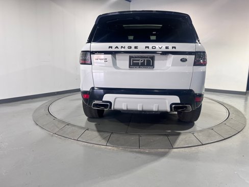 Used 2020 Land Rover Range Rover Sport HSE image 12