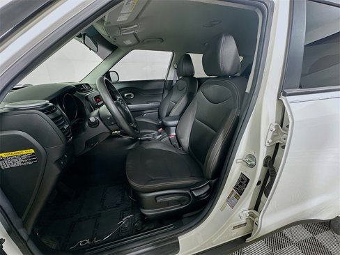 Used 2016 Kia Soul image 18