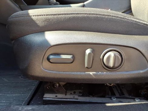 Used 2018 Chevrolet Malibu LT image 19