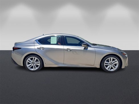 Used 2022 Lexus IS 300 image 2