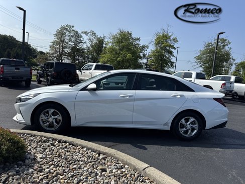 Used 2021 Hyundai Elantra SE image 8