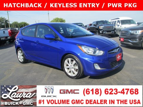 Used 2012 Hyundai Accent SE image 1