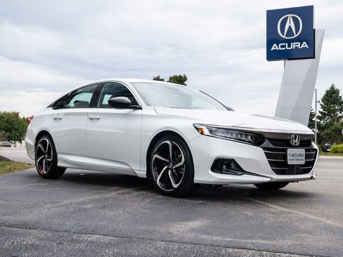 Used 2022 Honda Accord Sport image 2
