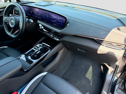 Used 2024 Buick Envision Sport Touring image 29